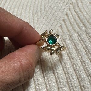 Green Boutique ring